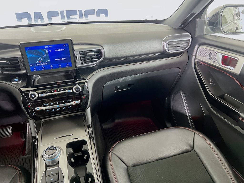 Certified 2022 Ford Explorer ST-Line w/ Class IV Trailer Tow Package image 31