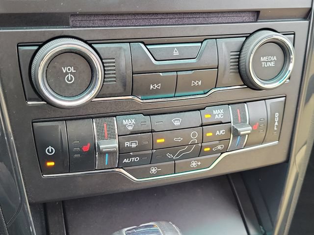 Certified 2017 Ford Explorer XLT w/ Equipment Group 202A FWD image 24