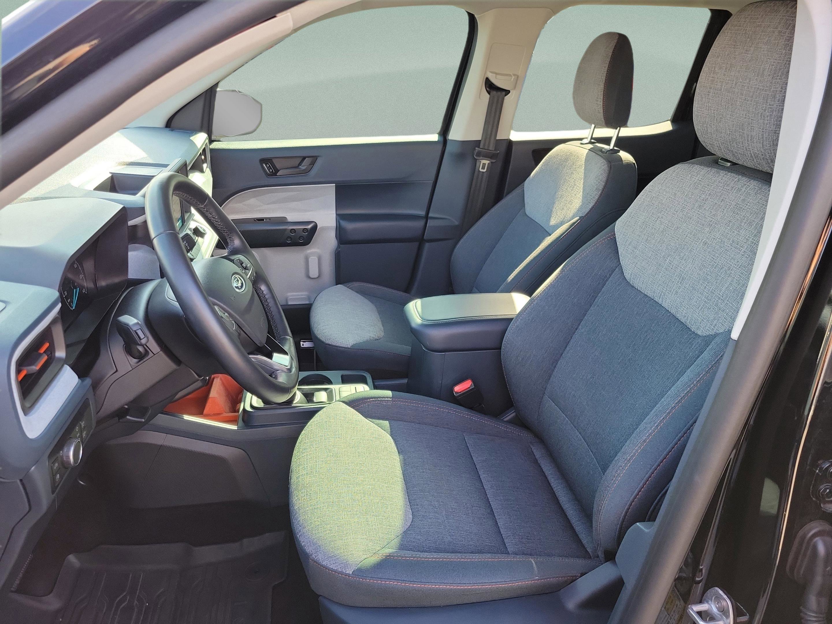 Certified 2024 Ford Maverick XLT w/ XLT Luxury Package image 7