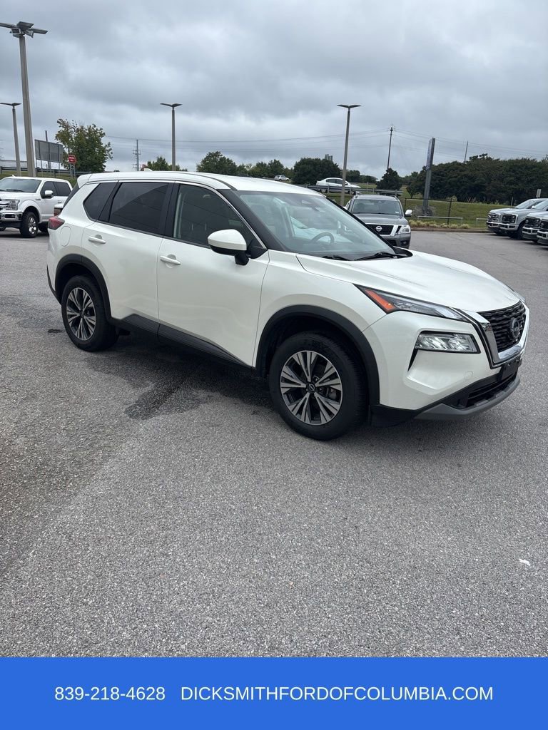 Used 2023 Nissan Rogue SV image 7