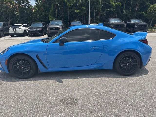 Used 2024 Toyota GR86 Premium RWD image 4