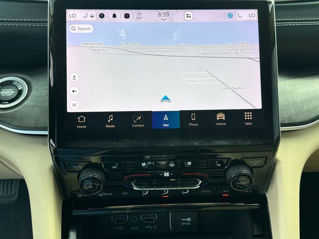 Used 2022 Jeep Grand Cherokee Limited w/ Luxury Tech Group II RWD image 32