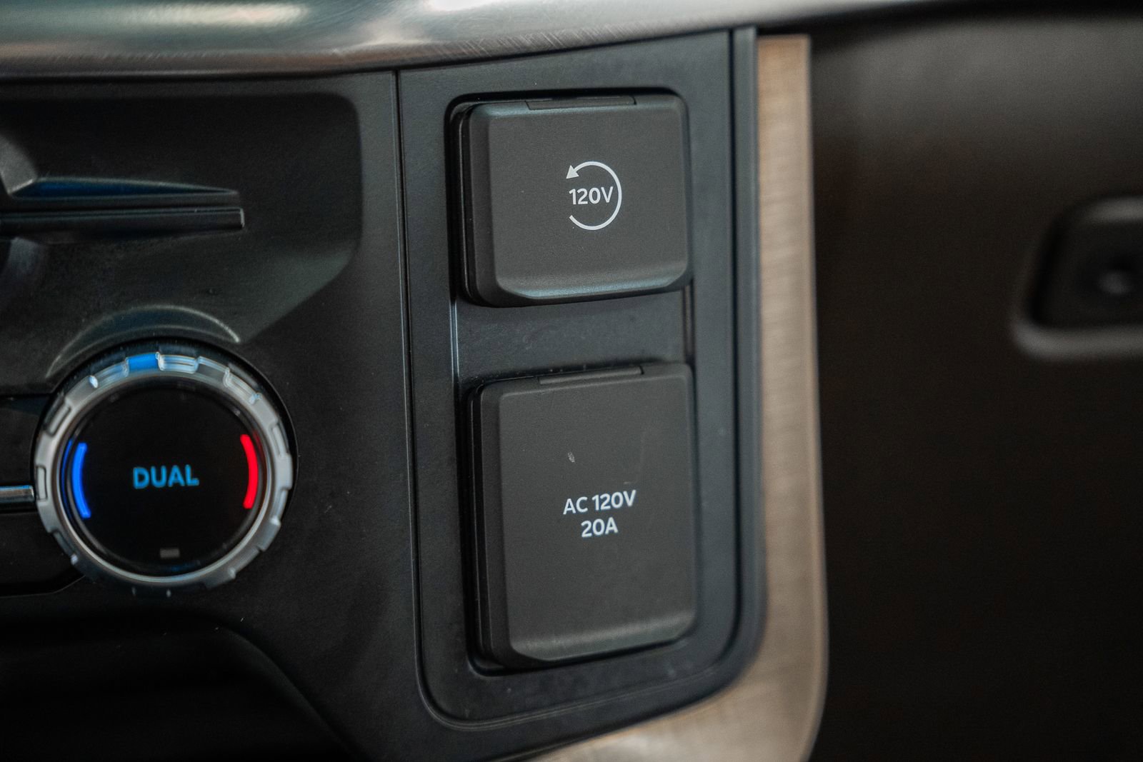 Certified 2024 Ford F150 King Ranch image 34