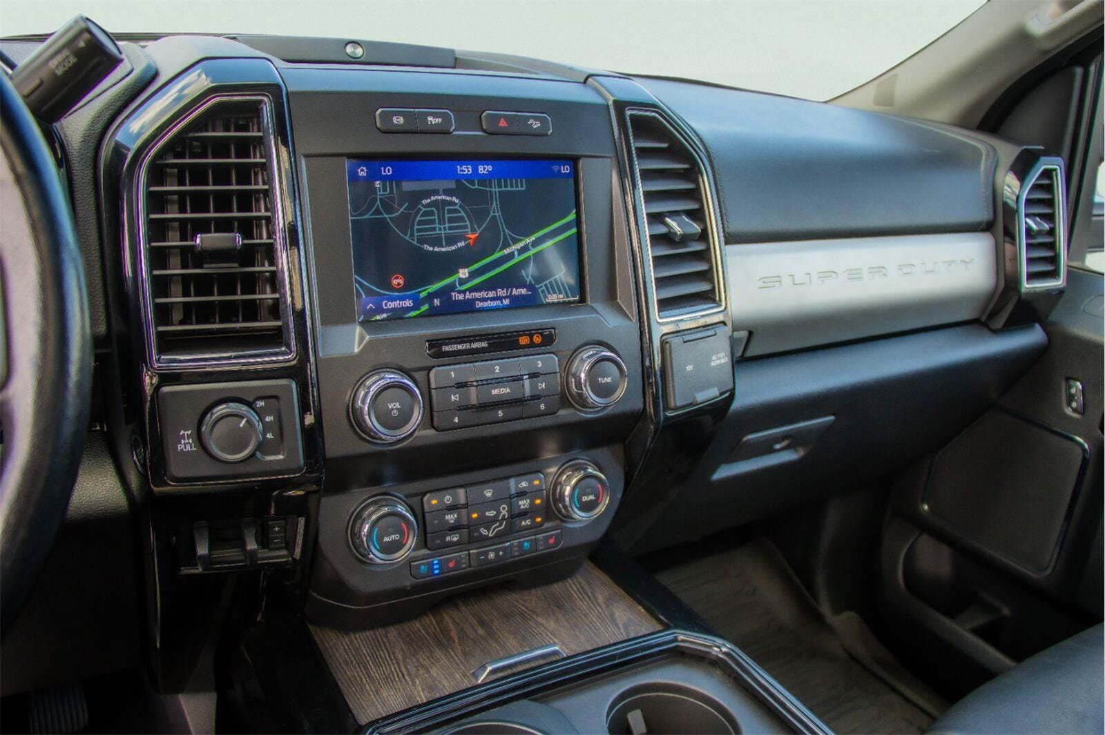 Certified 2021 Ford F250 Lariat w/ Lariat Ultimate Package AWD/4WD image 15