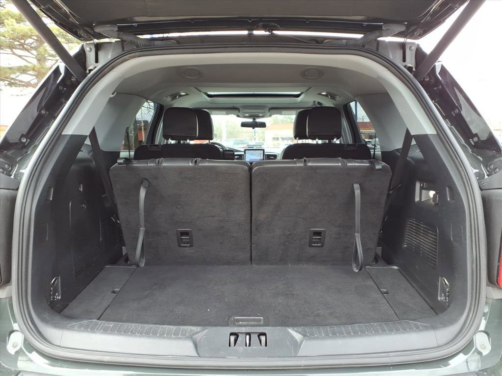 Certified 2023 Ford Explorer XLT w/ Equipment Group 202A image 10