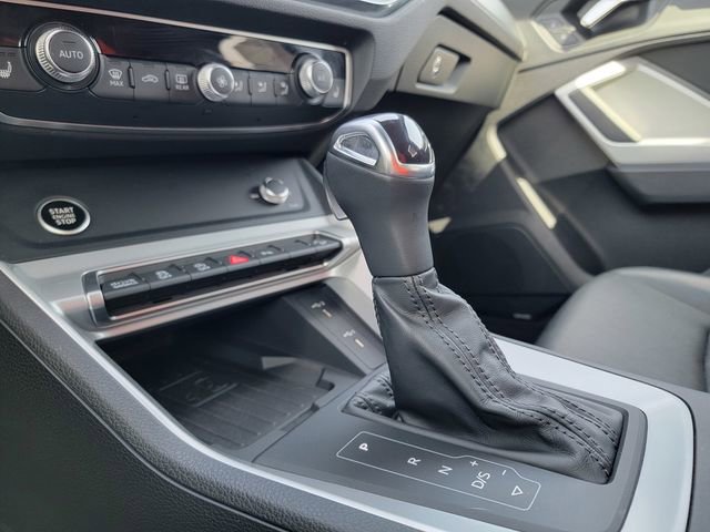 Used 2023 Audi Q3 2.0T Premium Plus w/ Premium Plus Package AWD/4WD image 29