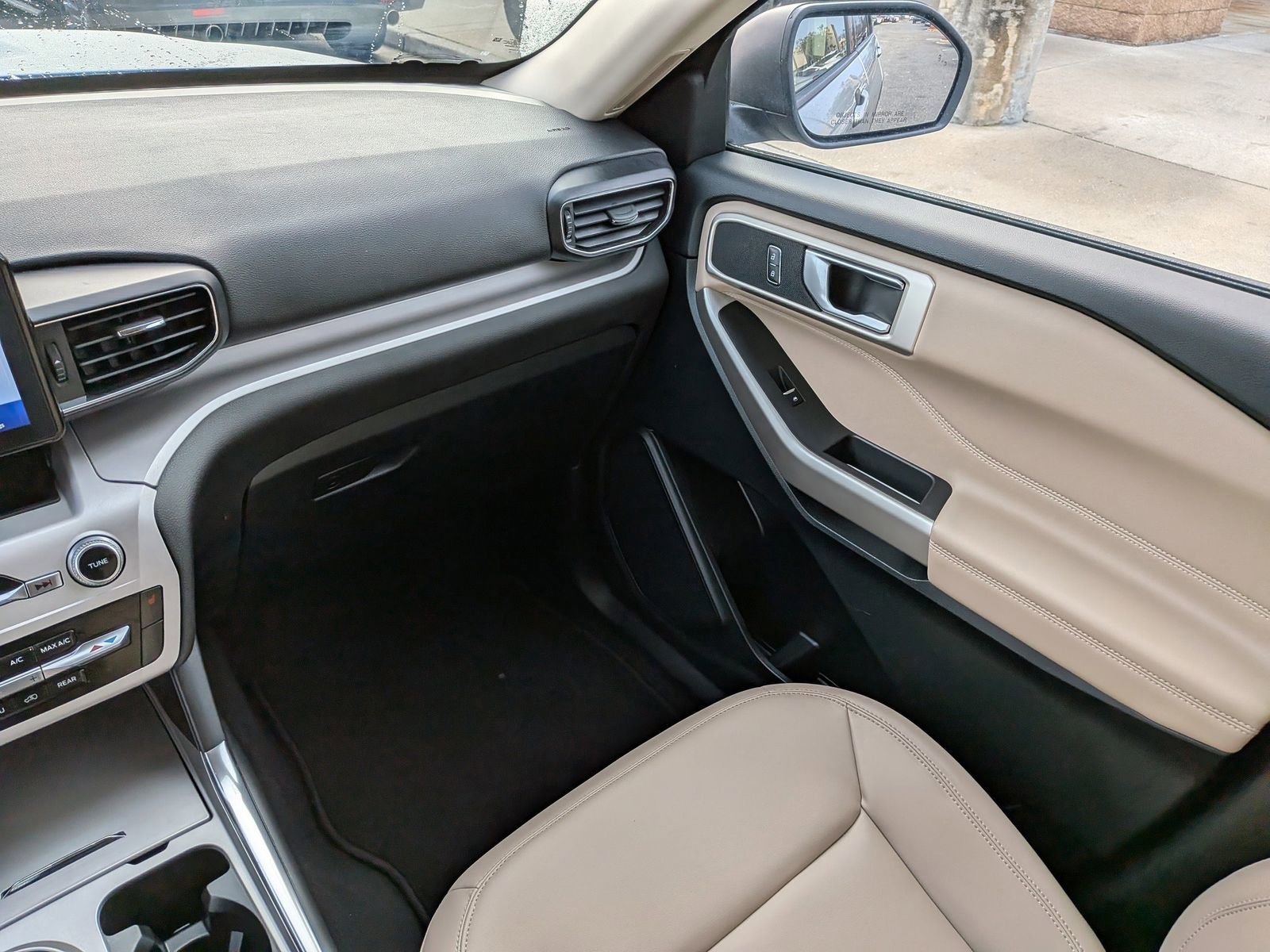 Certified 2023 Ford Explorer XLT w/ Equipment Group 202A image 19