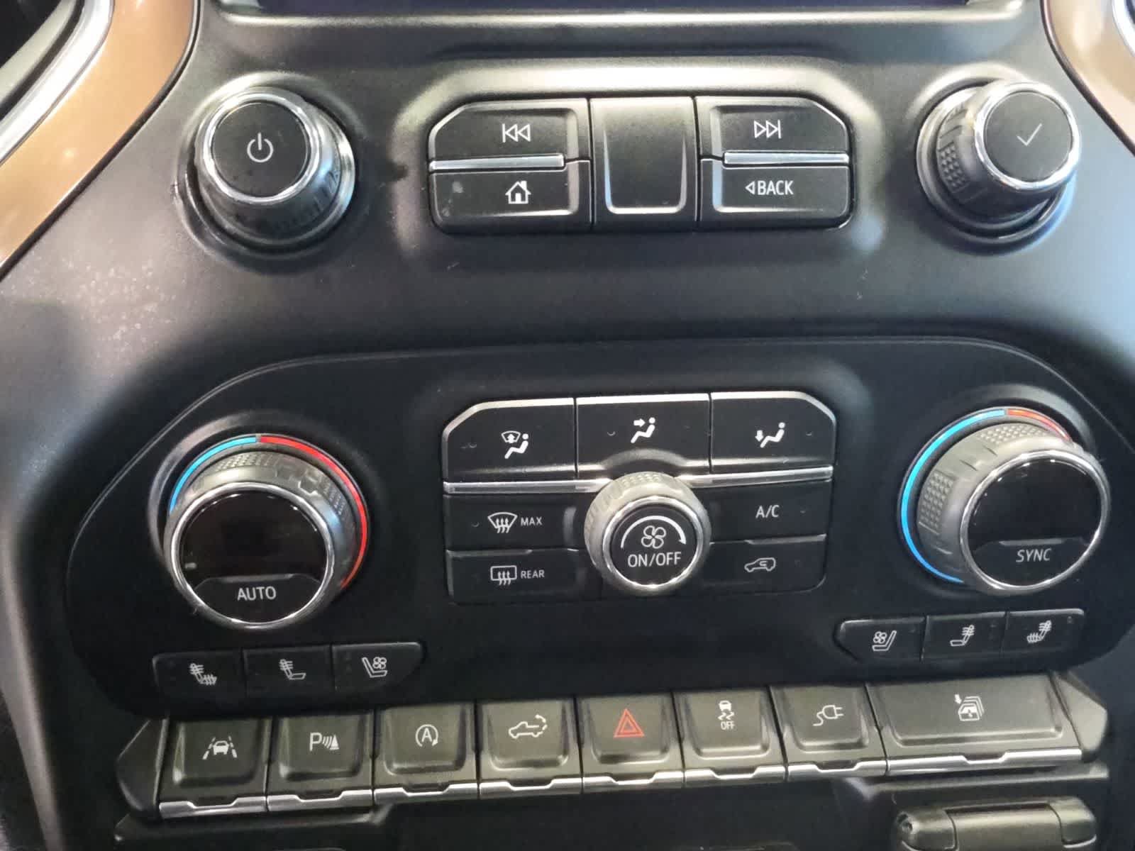 Used 2019 Chevrolet Silverado 1500 High Country AWD/4WD image 26