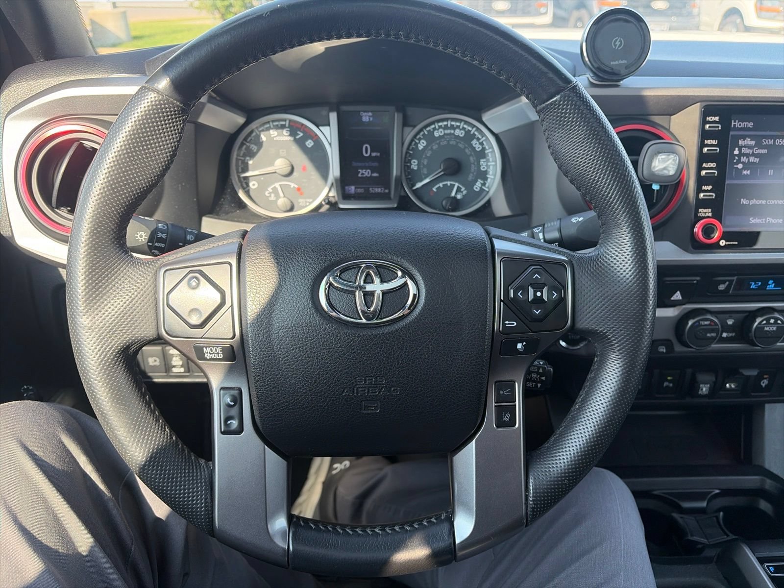 Used 2021 Toyota Tacoma Limited AWD/4WD image 19