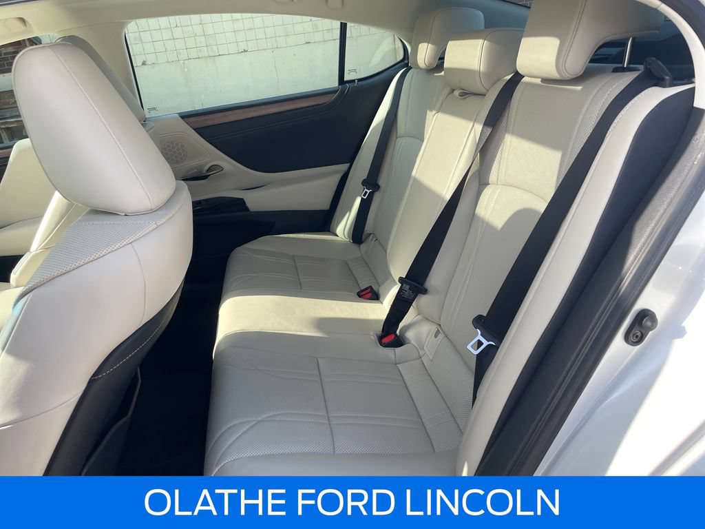 Used 2023 Lexus ES 350 w/ Accessory Package (Z2) FWD image 22