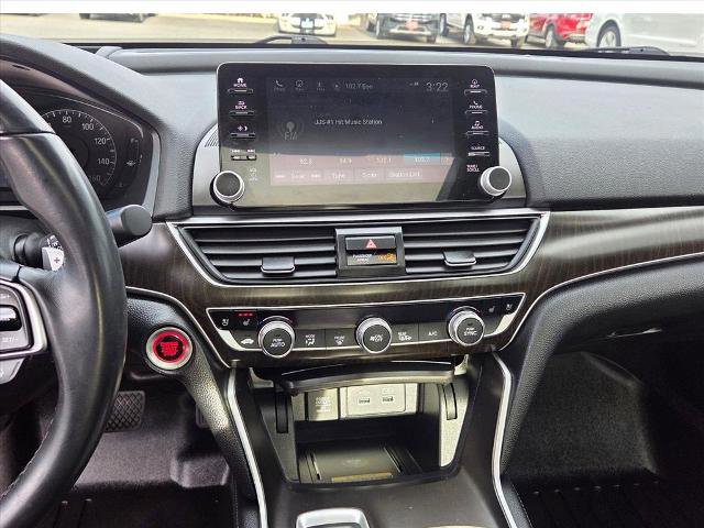 Used 2021 Honda Accord Touring image 15