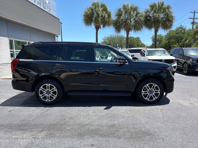 Certified 2025 Ford Expedition Active AWD/4WD image 8
