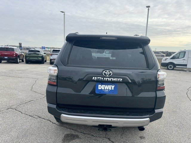 Used 2024 Toyota 4Runner TRD Off-Road Premium image 4