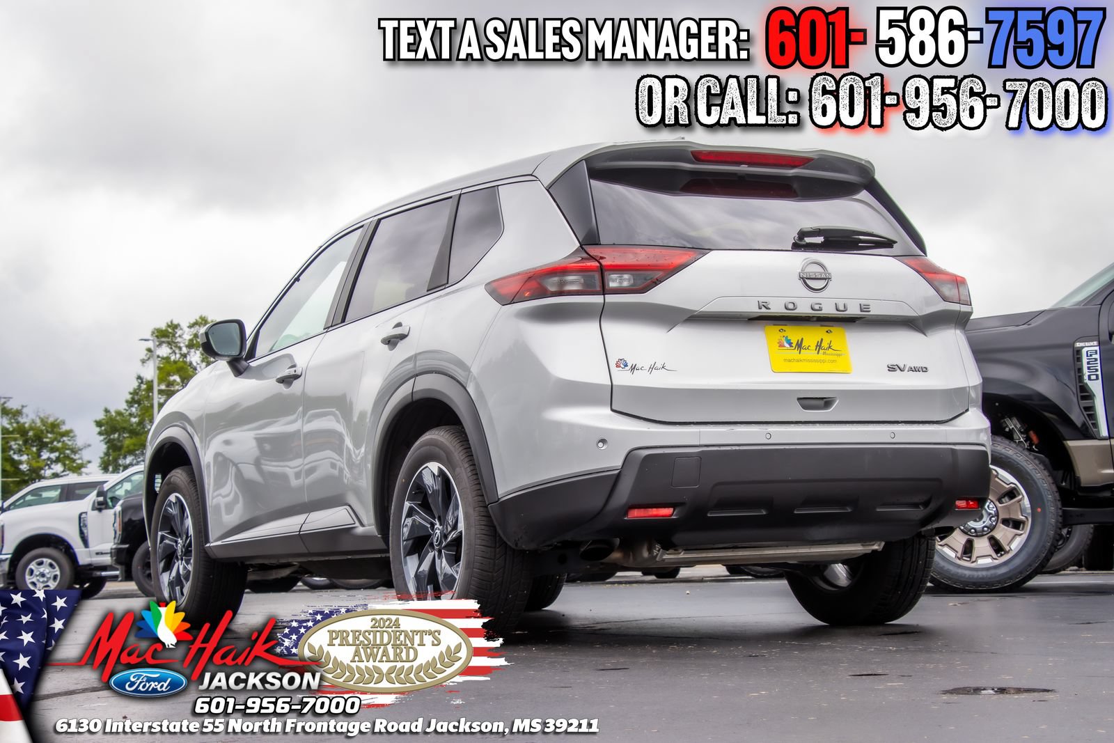 Used 2024 Nissan Rogue SV AWD/4WD image 3