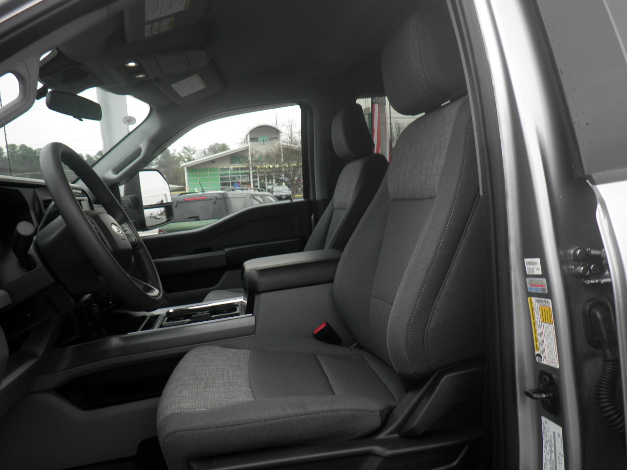 Certified 2024 Ford F350 XLT w/ Tremor Off-Road Package image 16