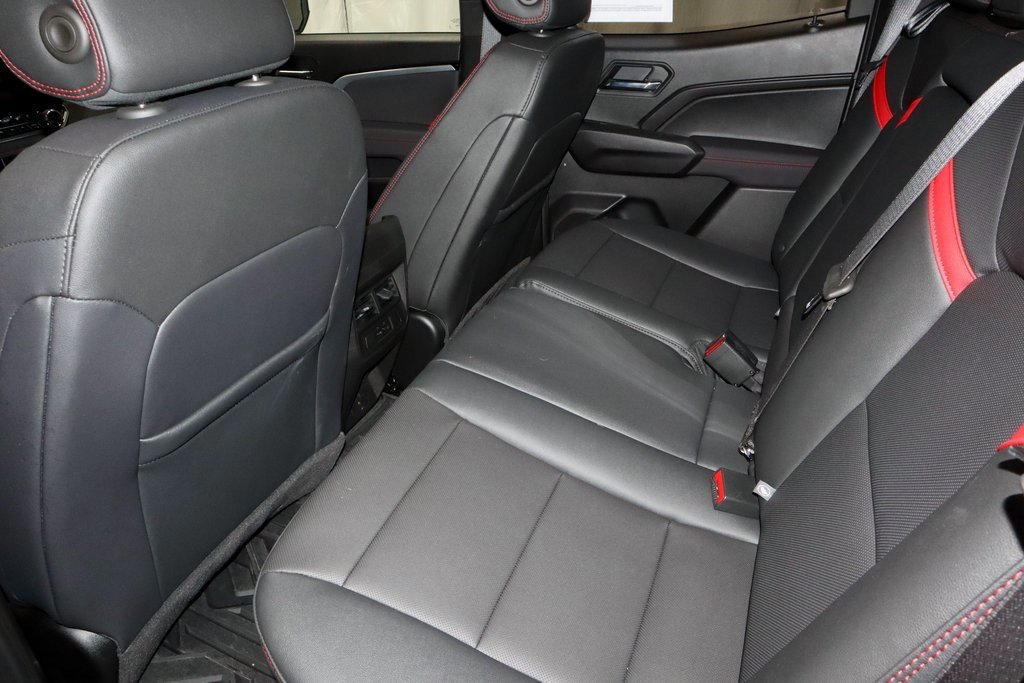 Used 2026 Chevrolet Colorado Z71 w/ Technology Package image 23