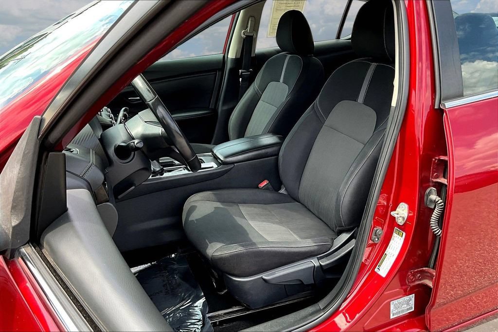 Used 2021 Nissan Sentra SV FWD image 22