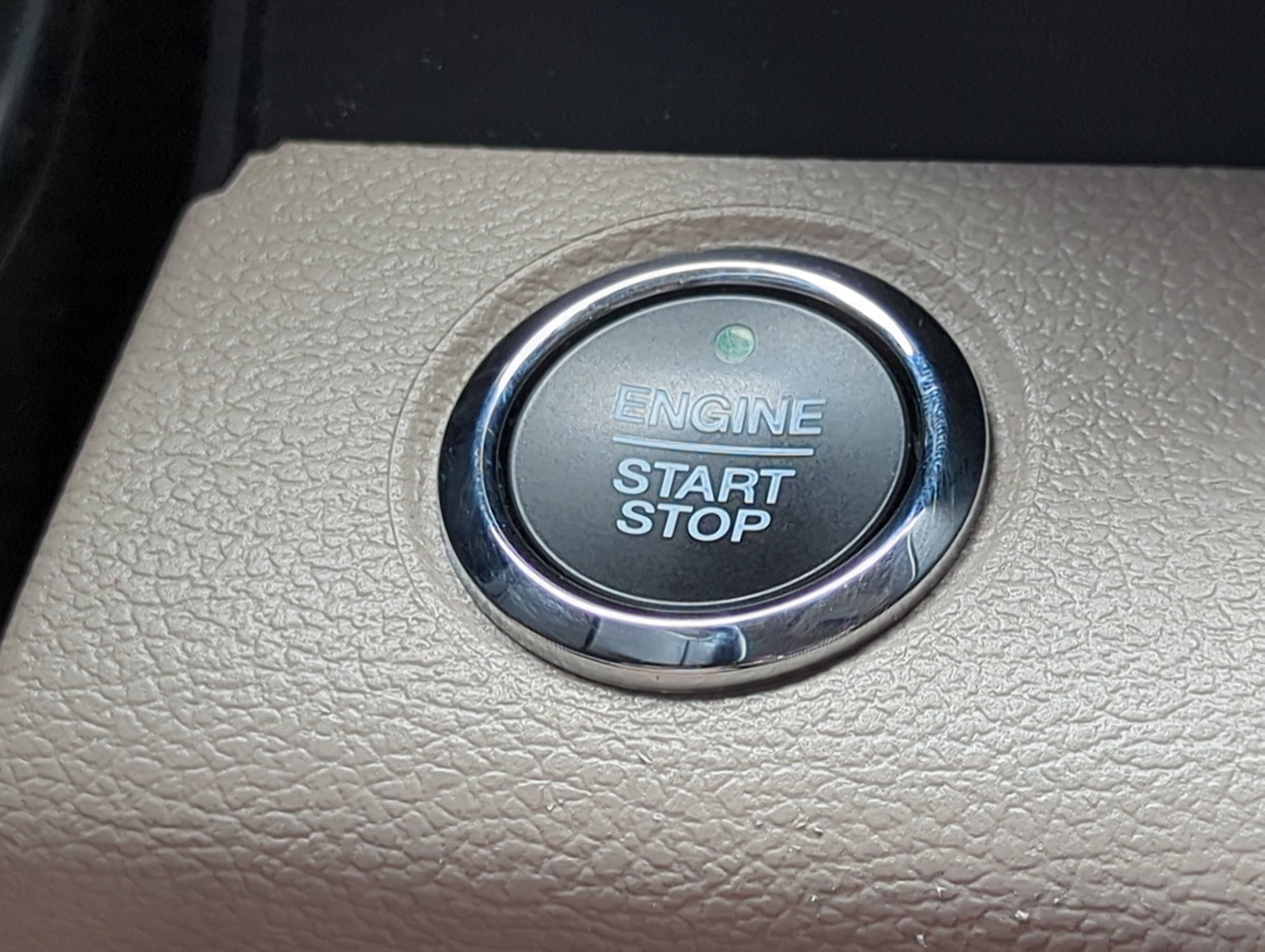 Certified 2019 Ford F250 Limited AWD/4WD image 27
