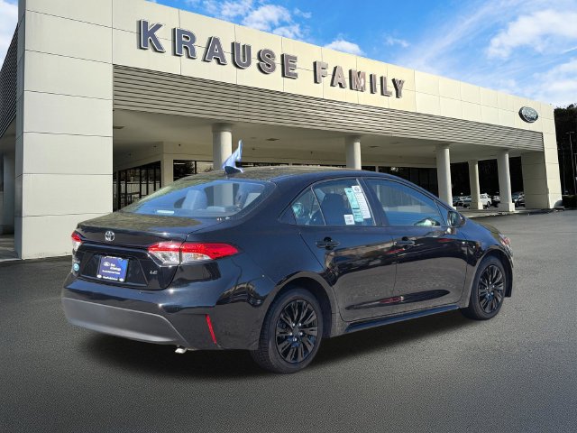 Used 2024 Toyota Corolla LE FWD image 8