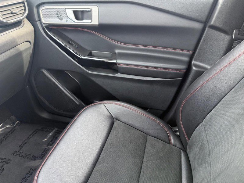 Certified 2022 Ford Explorer ST-Line w/ Class IV Trailer Tow Package image 26