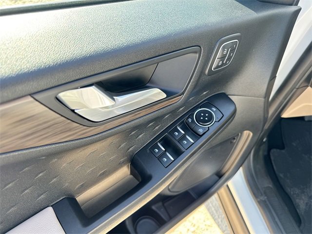 Certified 2020 Ford Escape Titanium image 19