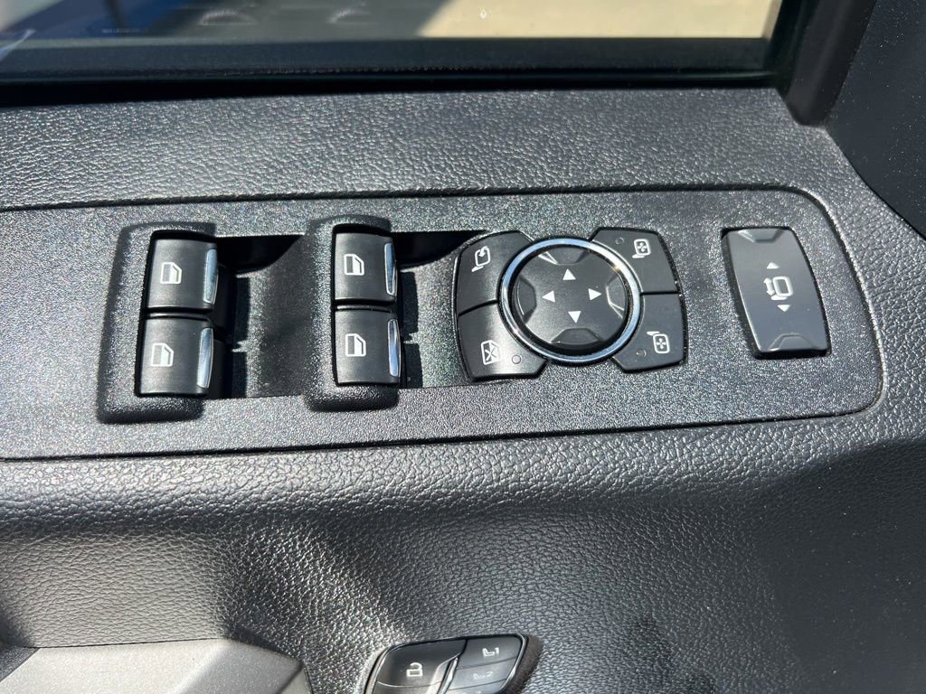 Certified 2020 Ford F350 Lariat w/ Lariat Ultimate Package AWD/4WD image 24