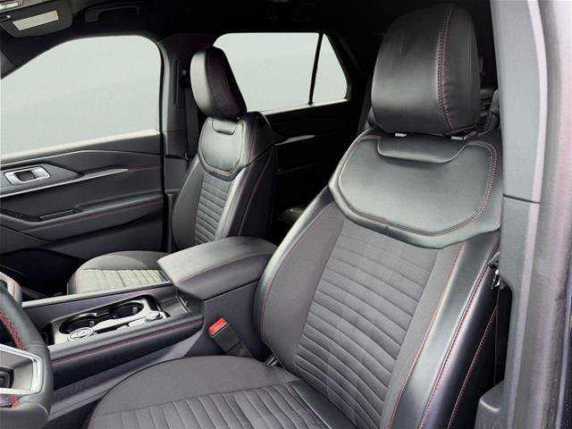 Certified 2026 Ford Explorer ST-Line AWD/4WD image 12