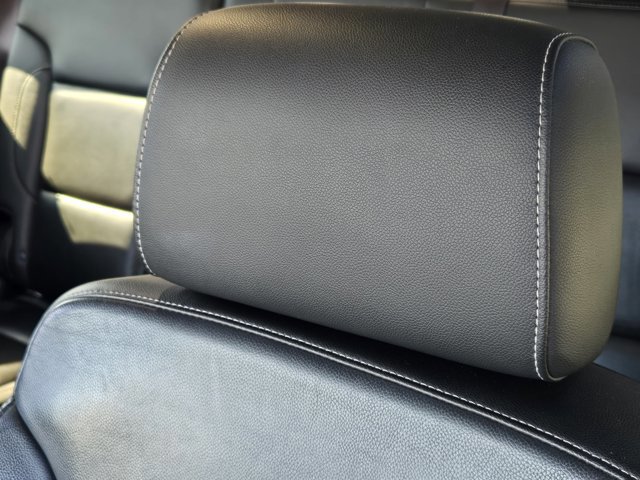 Used 2017 Chevrolet Suburban LT image 21