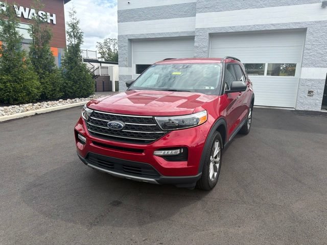 Certified 2023 Ford Explorer XLT w/ Equipment Group 202A