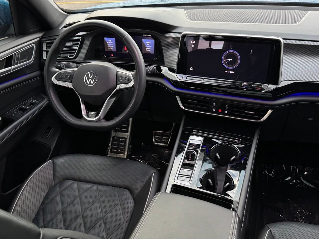 Used 2024 Volkswagen Atlas Cross Sport SEL Premium R-Line AWD/4WD image 19