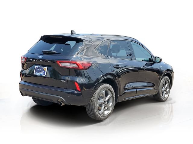 Certified 2023 Ford Escape ST-Line w/ Tech Pack #1 AWD/4WD image 4
