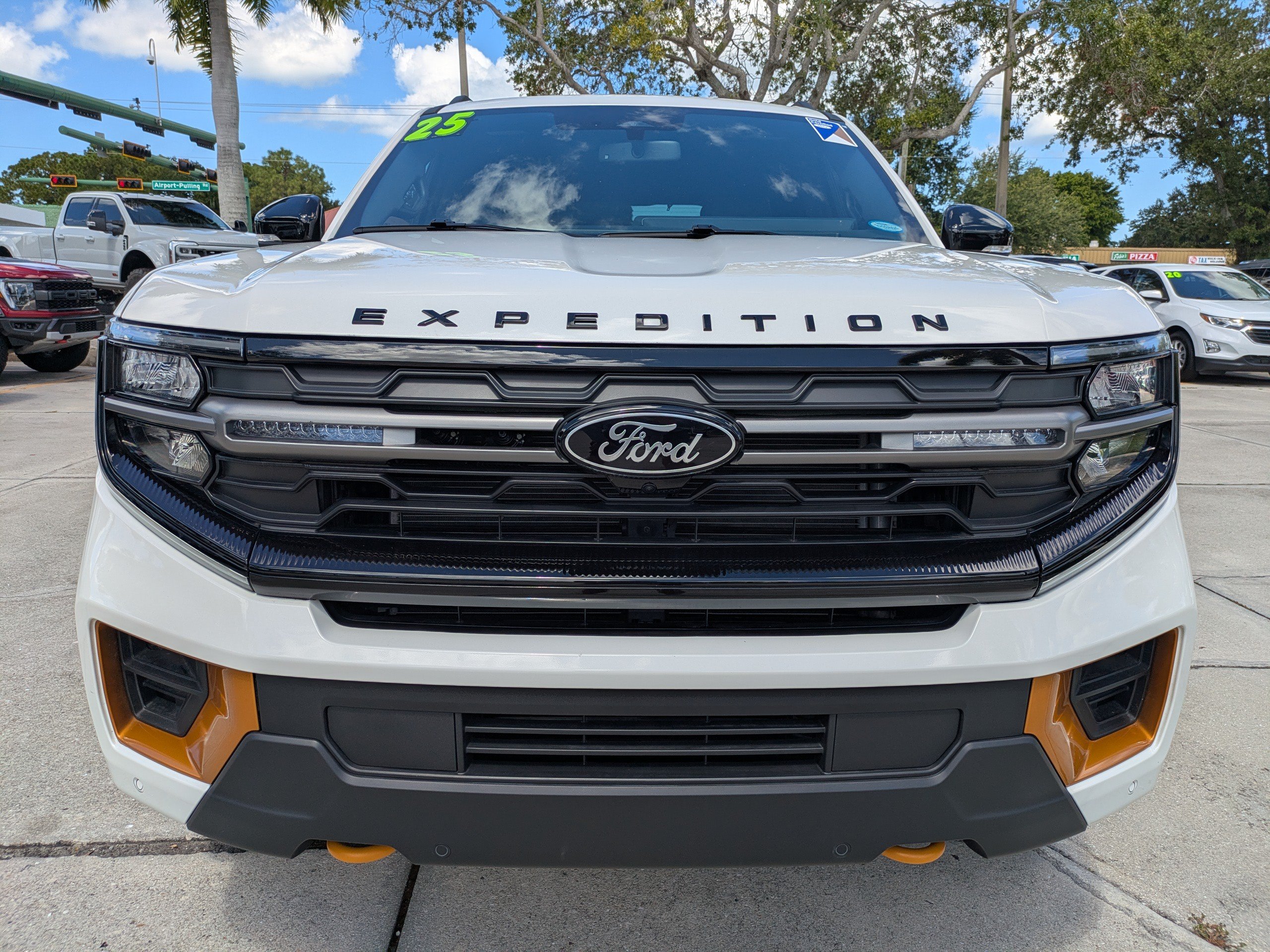 Certified 2025 Ford Expedition Tremor AWD/4WD image 8