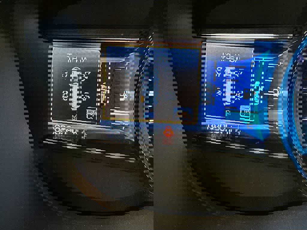 Certified 2019 Ford Explorer Limited w/ Ford Safe & Smart Package image 21