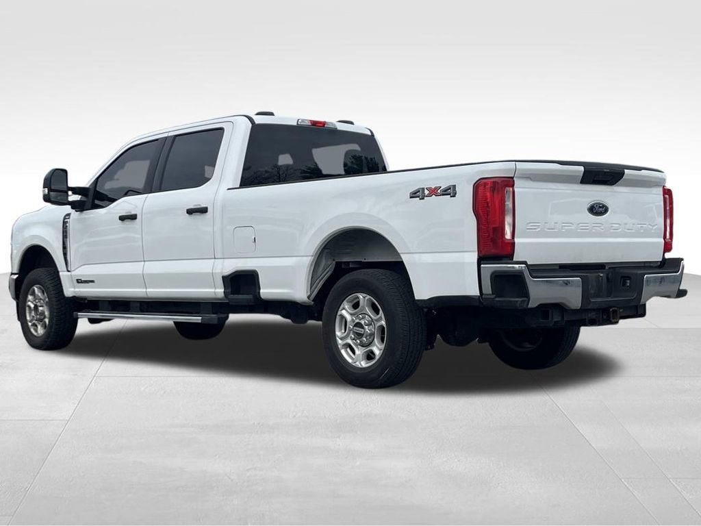 Certified 2025 Ford F250 XLT image 6