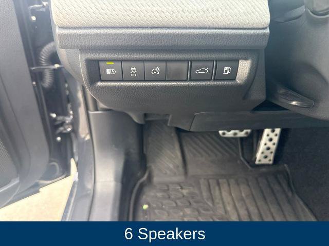 Used 2026 Toyota Camry SE FWD image 17