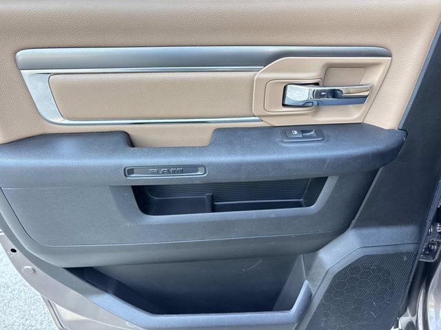 Used 2021 RAM 1500 Classic SLT AWD/4WD image 19