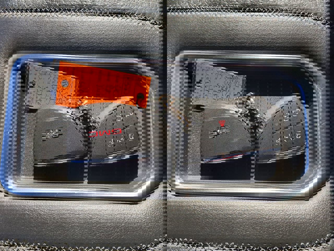 Used 2021 GMC Yukon Denali w/ Denali Premium Package image 28