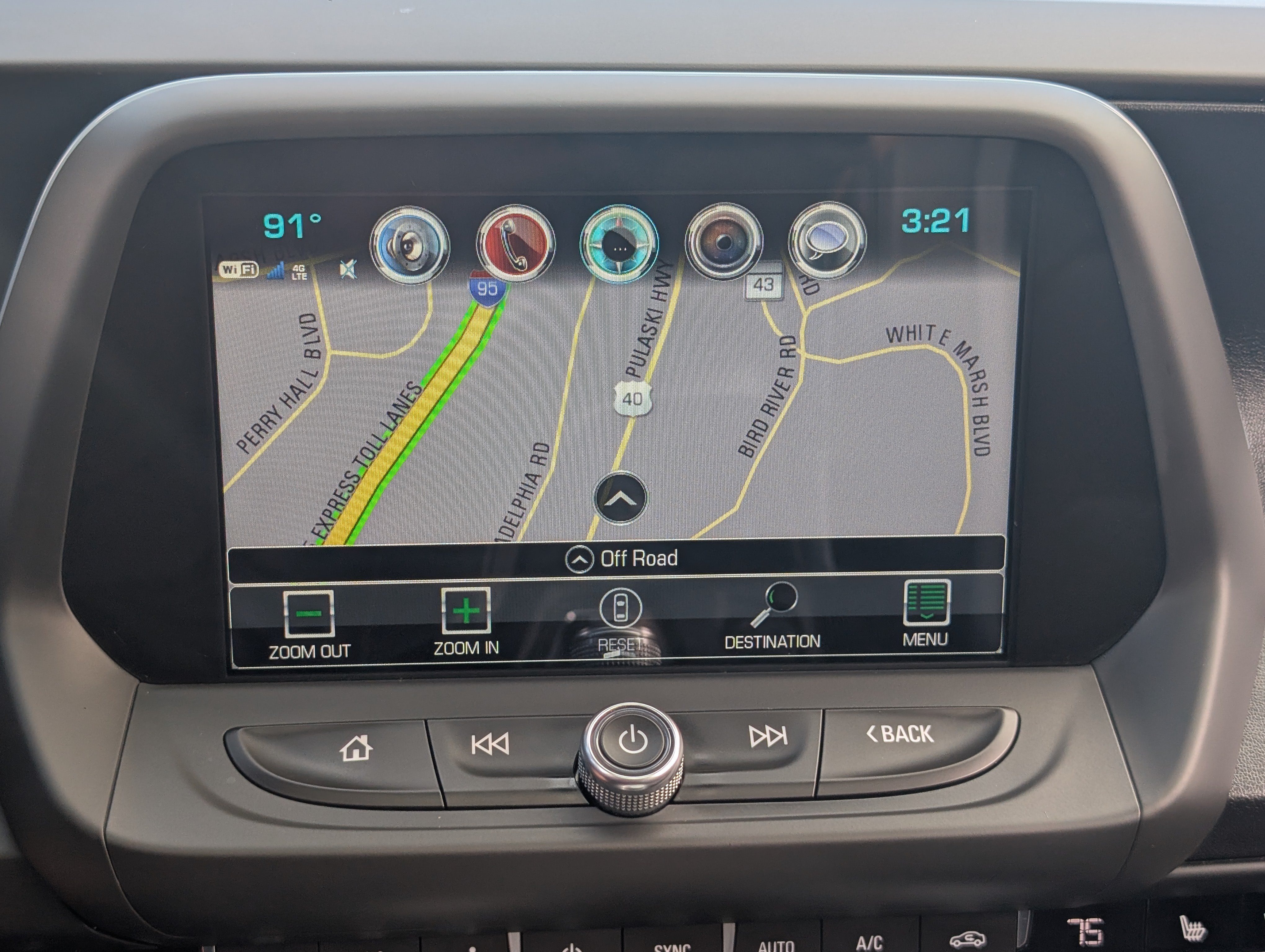 Used 2018 Chevrolet Camaro SS RWD image 25