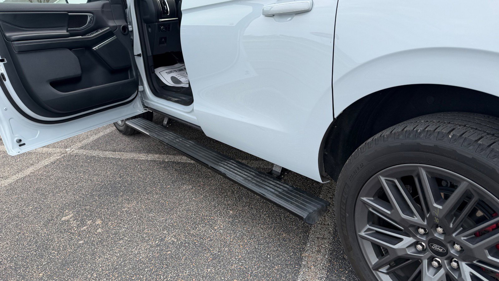 Certified 2025 Ford Expedition Max Platinum w/ Stealth Performance Package AWD/4WD image 19