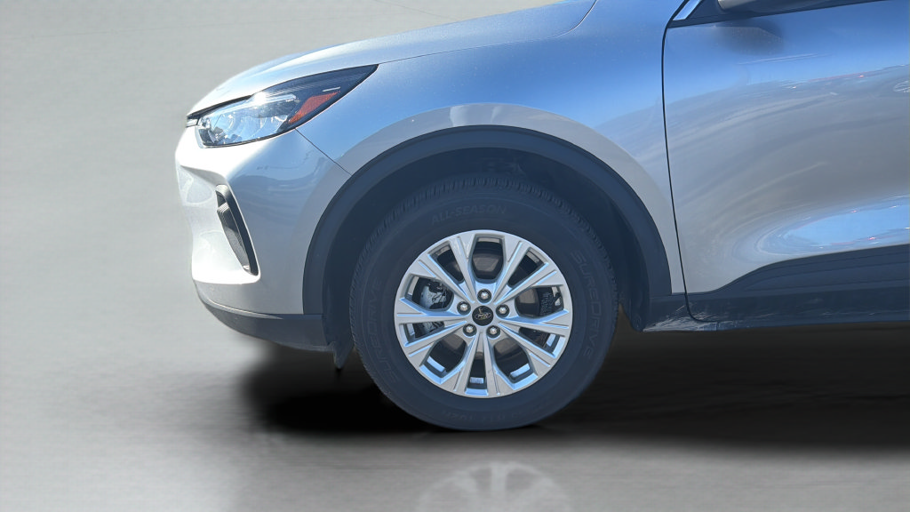 Certified 2024 Ford Escape Active AWD/4WD image 11