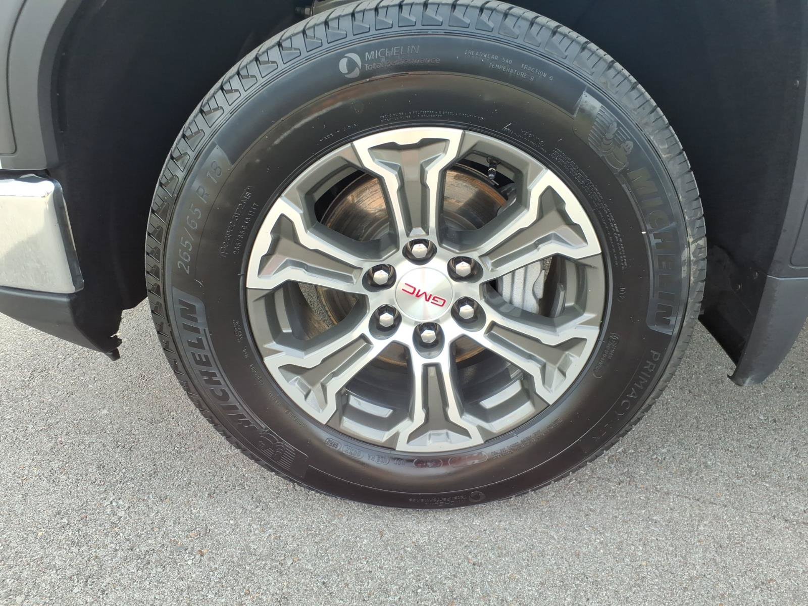 Used 2025 GMC Sierra 1500 SLT AWD/4WD image 9