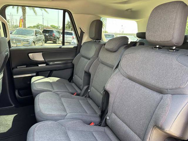 Certified 2025 Ford Expedition Active image 18