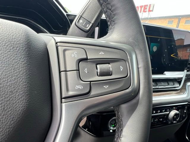 Used 2023 Chevrolet Silverado 1500 RST AWD/4WD image 10