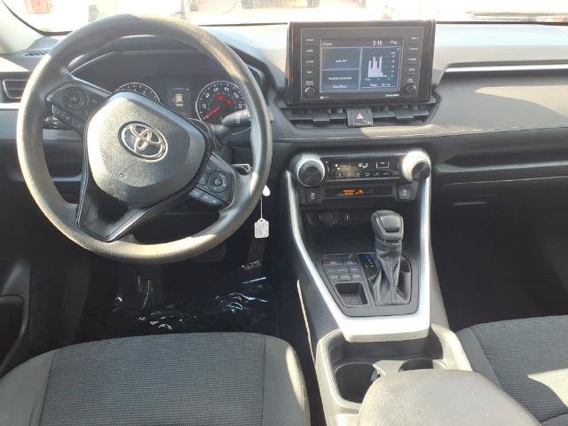 Used 2020 Toyota RAV4 LE w/ Carpet Mat Package AWD/4WD image 9