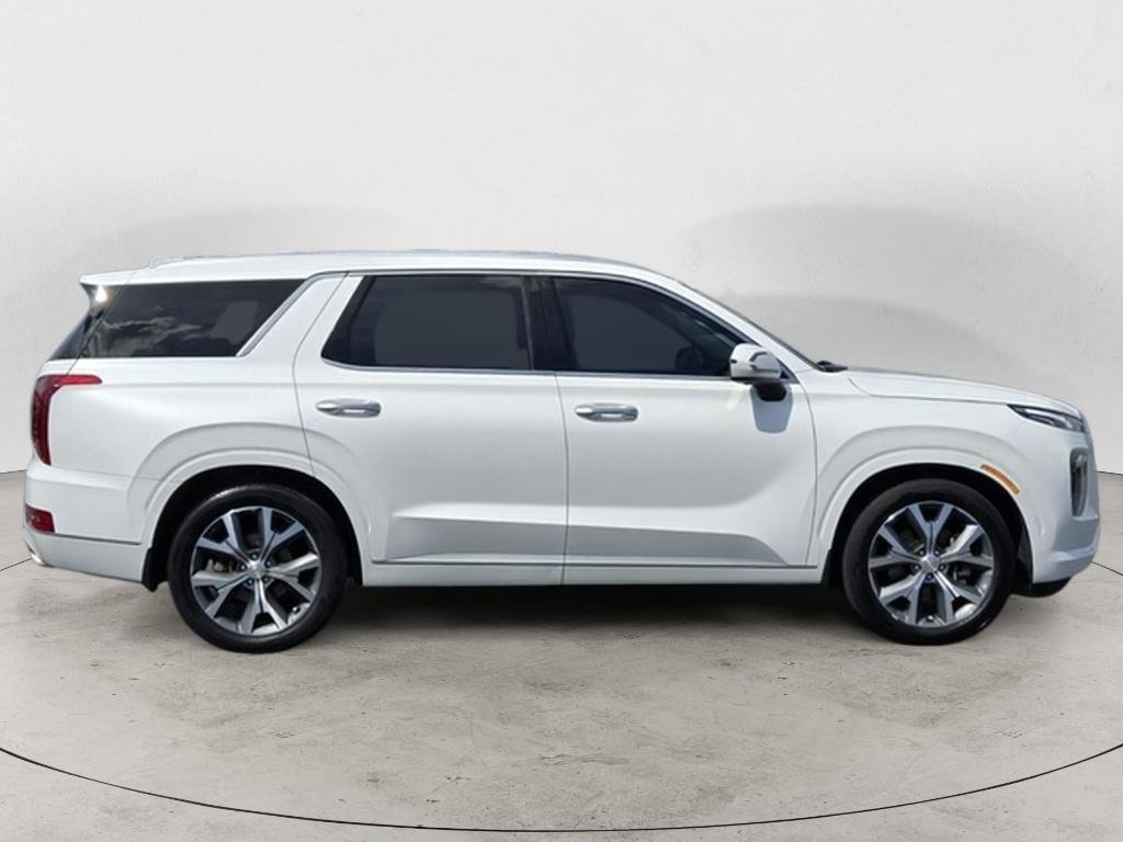 Used 2022 Hyundai Palisade Limited FWD image 2