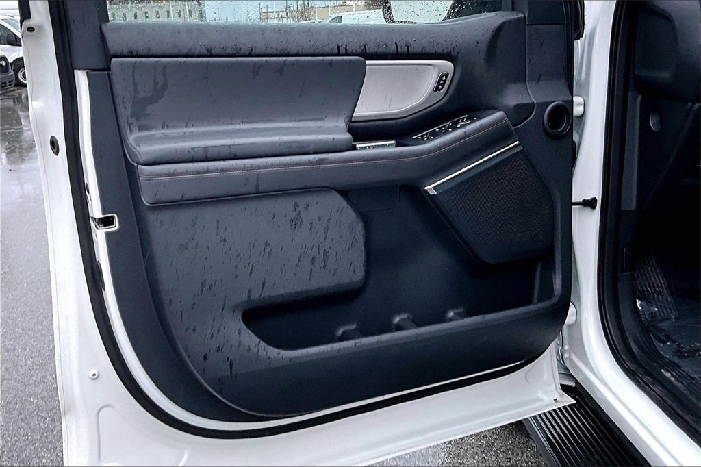 Certified 2025 Ford Expedition Active image 22