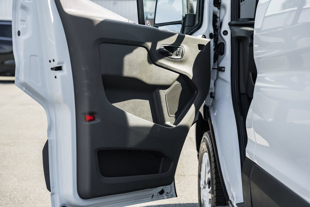 Certified 2025 Ford Transit 250 Low Roof w/ Exterior Upgrade Package RWD image 43
