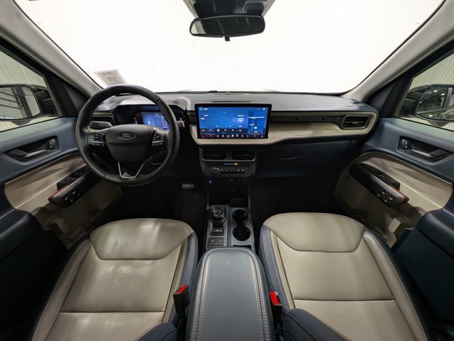 Certified 2025 Ford Maverick Lariat w/ 4K Tow Package image 6