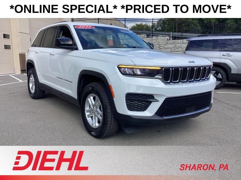 Used 2022 Jeep Grand Cherokee Laredo w/ Luxury Tech Group I