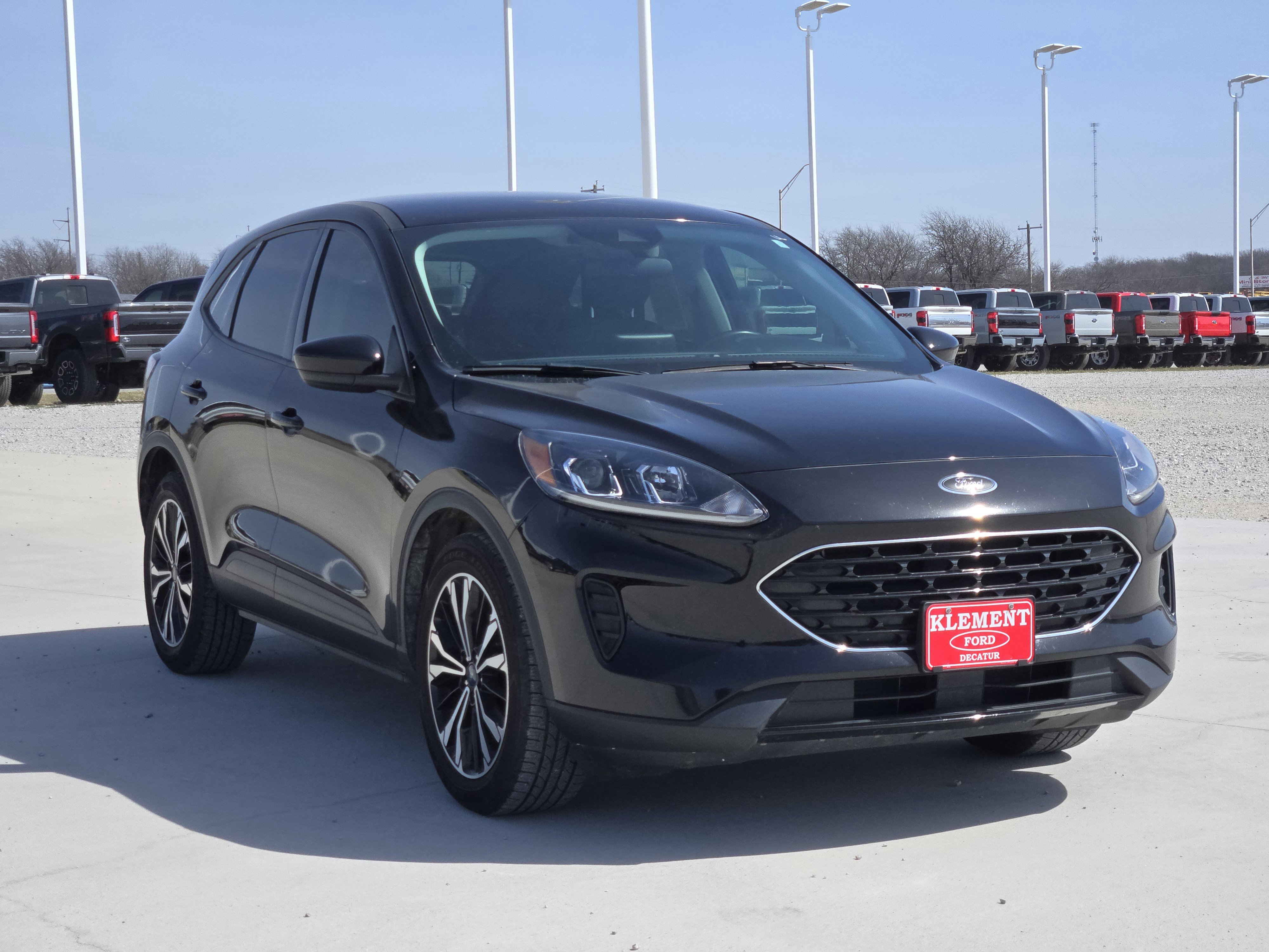 Certified 2022 Ford Escape SE w/ SE Sport Appearance Package image 6